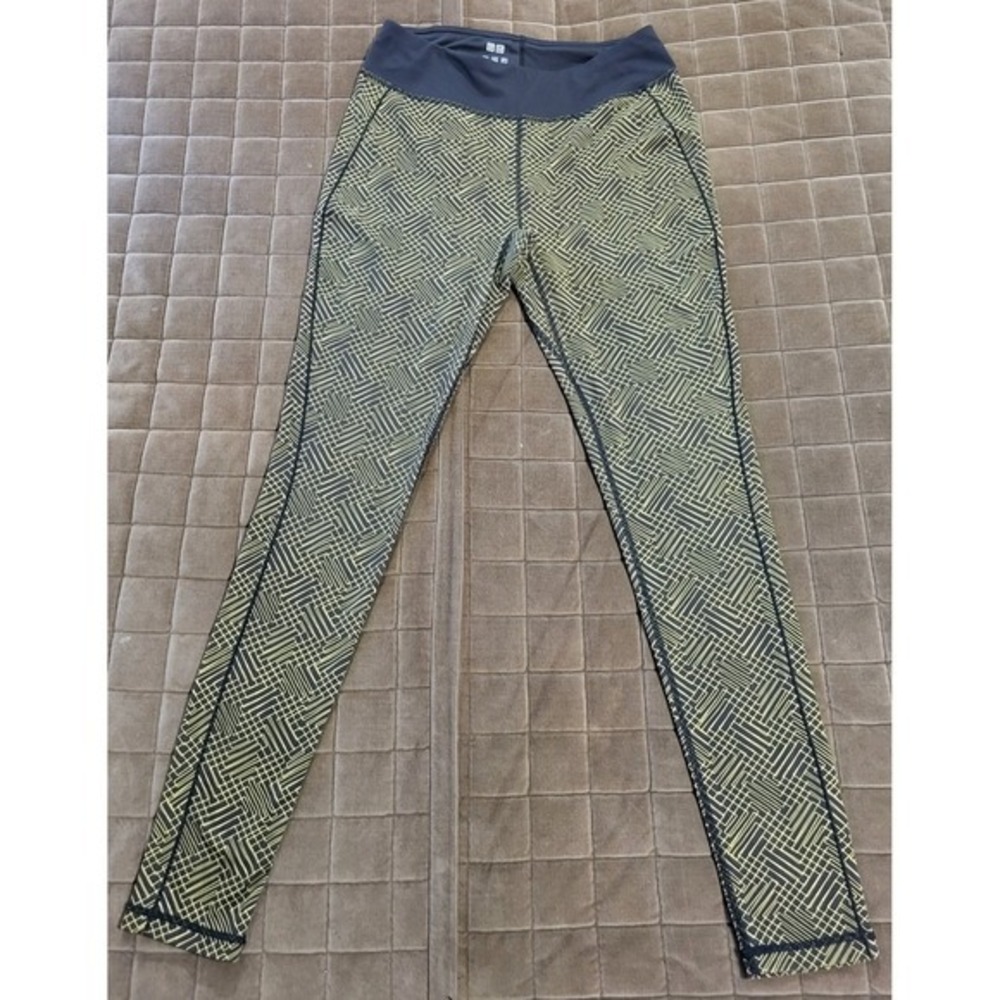 UNIQLO AIRism Leggings Size Medium Green/Yellow Geometric Print